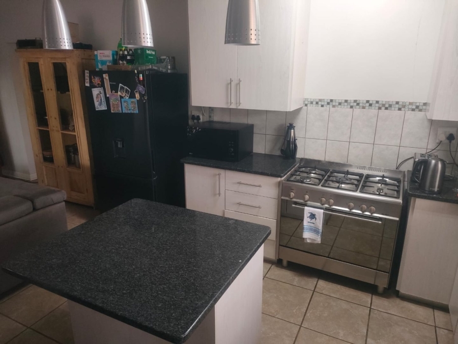 To Let 2 Bedroom Property for Rent in Hadison Park Northern Cape